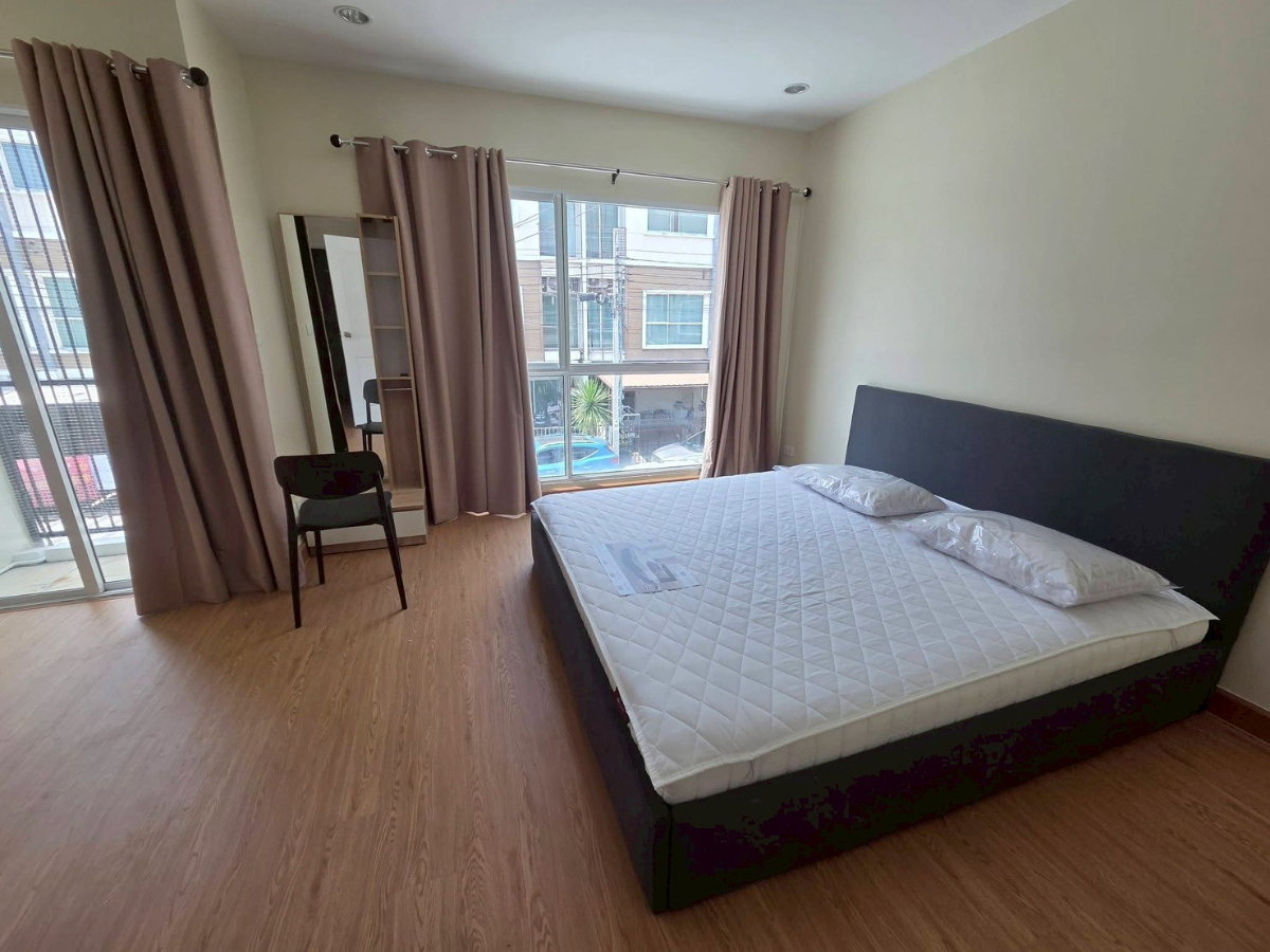 รูป 🏡 ให้เช่าทาวน์โฮม 3 ชั้น วิลเลตซิตี้ พัฒนาการ 38 3 ห้องนอน 3 ห้องน้ำ บ้านเพิ่งรีโนเวทใหม่ทั้งหลัง ใหม่เอี่ยม พร้อมเฟอร์ครบ พร้อมเข้าอยู่🔥 - รูปที่ 13/20