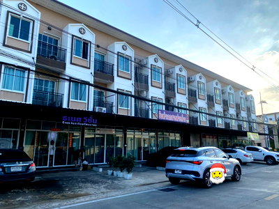 อาคารพาณิชย์ให้เช่า : 🏢 #ให้เช่าอาคารพาณิชย์3ชั้น พร้อมอยู่ หมู่บ้านลิฟวิ่งไพร์ม ซอยบงกช 33 3 ห้องนอน 3 ห้องน้ำ ทำเลดี เดินทางสะดวก ✅ รับจดบริษัท