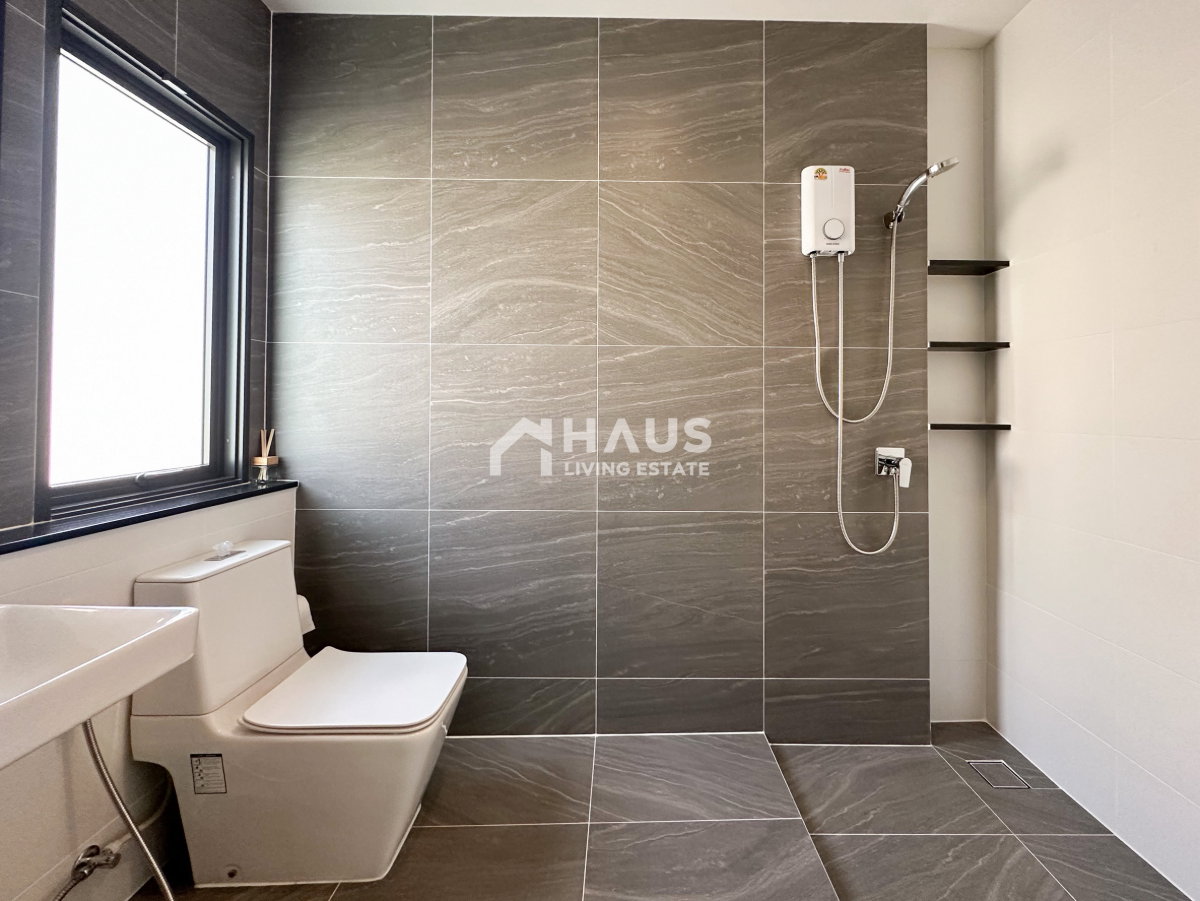 picture Bangkok Boulevard Westgate / 4 Bedrooms #HBGY009 - 18/18
