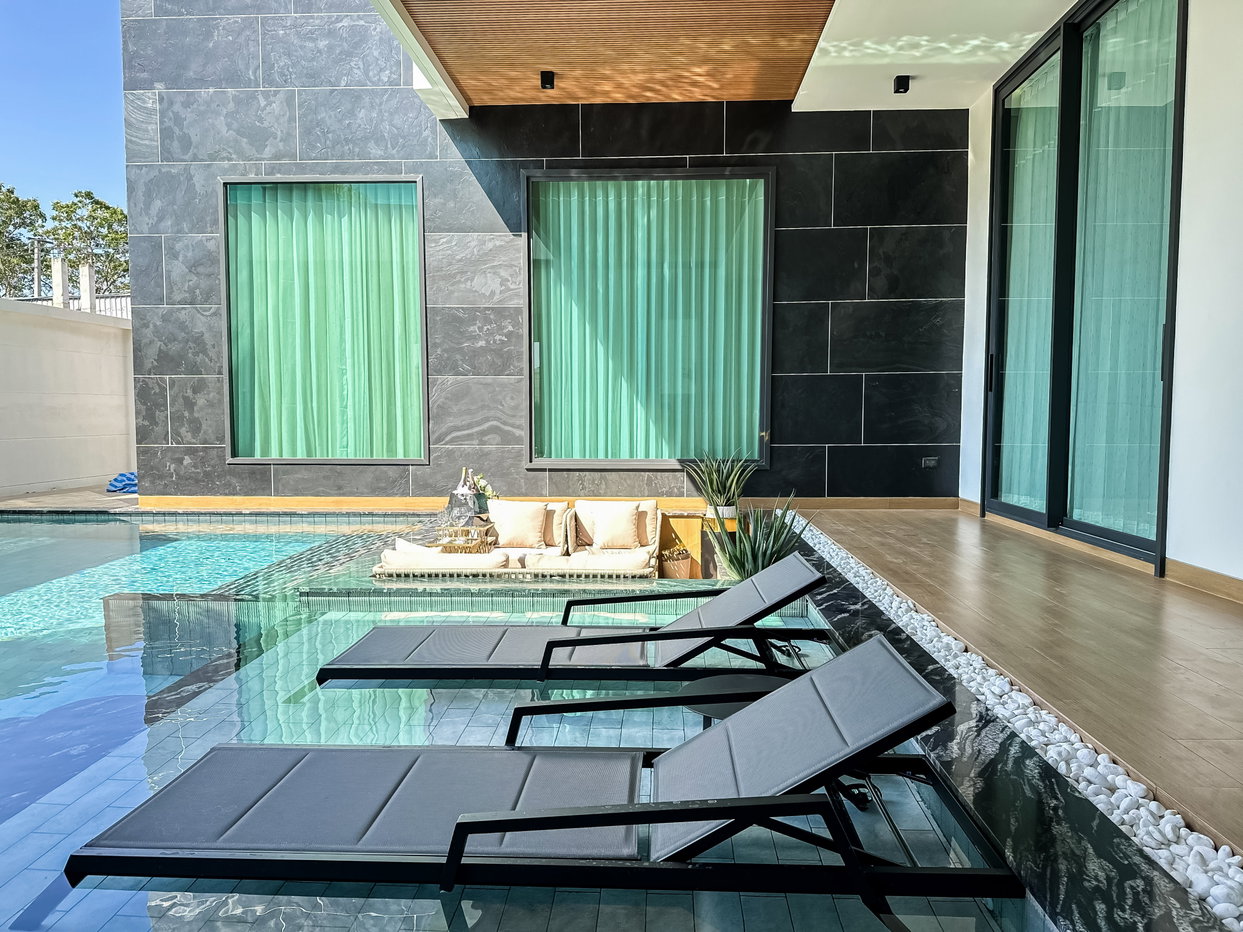 รูป Modern Luxury Pool Villa for Sale Thung Klom Tan Man Pattaya - รูปที่ 4/22