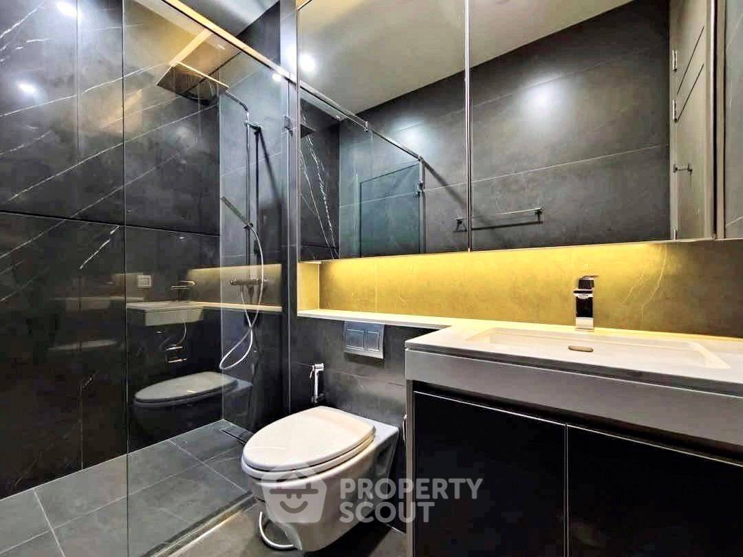 picture 100m To MRT Phetchaburi: 2-BR At The Esse At Singha Complex (ID 1943013) - 8/13