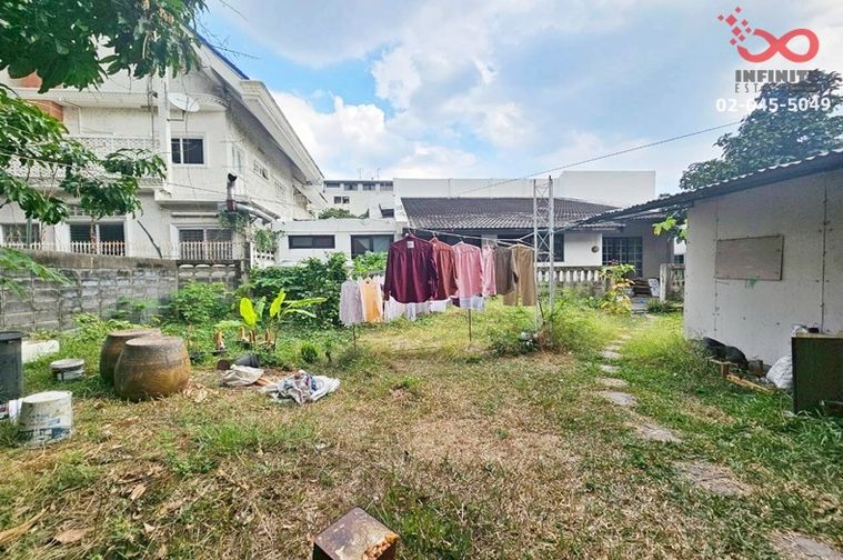 Land for sale, 109 sq wah, Lat Phrao