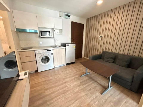 Condo for Rent: Episode Phahol - Sapanmai