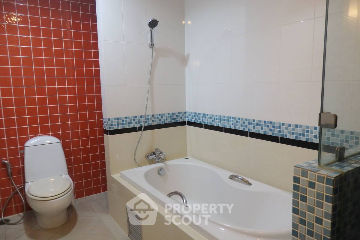 รูป คอนโด 2-ห้องนอน ที่ ซิตี้ สมาร์ท สุขุมวิท18 ใกล้ BTS อโศก (ID 884340) - รูปที่ 2/12