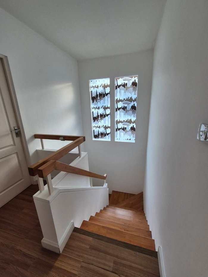 picture For Rent at   Parichat Suwinthawong - 12/15