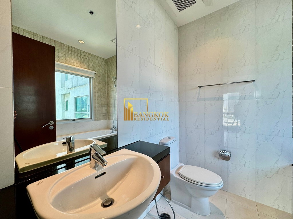 รูป Impressive 3 Bedroom Apartment For Rent in Ploenchit Area - BR21188AP - รูปที่ 23/41