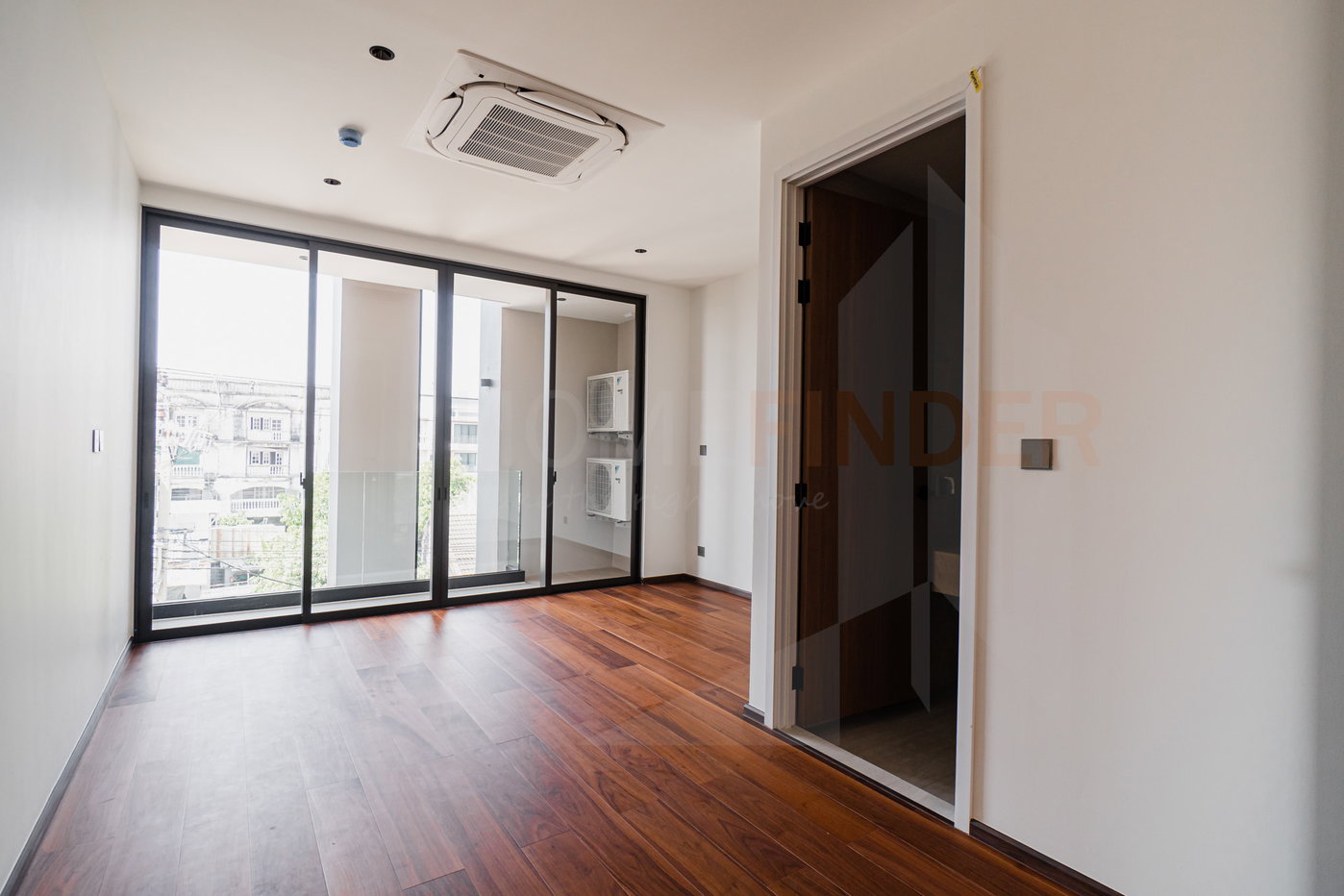 picture Posh Eastville 3 bedrooms, for sale - 55/87