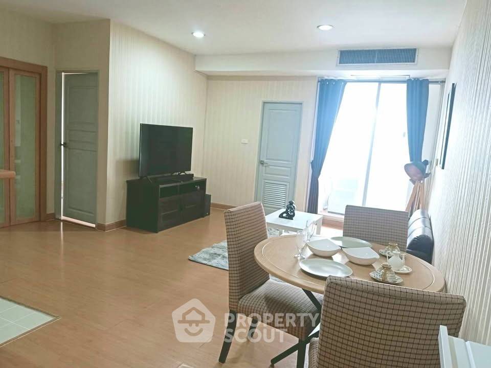 รูป คอนโด 2-ห้องนอน ที่ เดอะวอเตอร์ฟอร์ด ไดมอน ทาวเวอร์ สุขุมวิท ใกล้ BTS พร้อมพงษ์ (ID 2871563) - รูปที่ 4/18