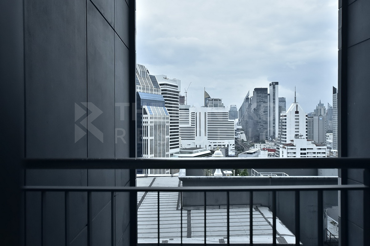 picture Ready-to-move-in, Prime Location Condo Hyde Sukhumvit 13 near BTS Asok - 4/10