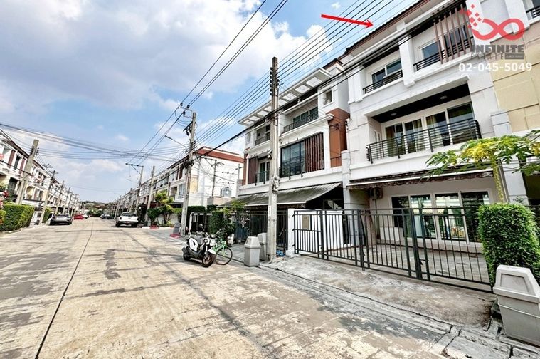 3-bed townhouse for sale, 162 sqm, 22.4 sq wah, Baan Kang Mung Ladprao-Sena