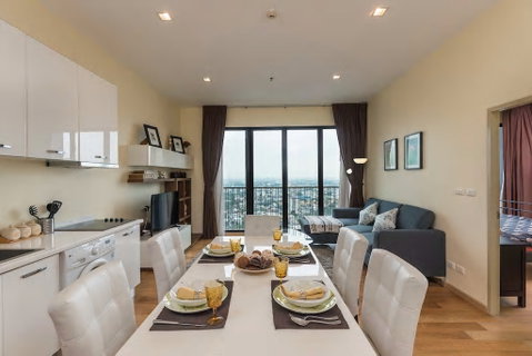 รูปภาพ  Corner unit, top floor, view of Wat Thong Thong at Noble Reveal  70 sq.m.