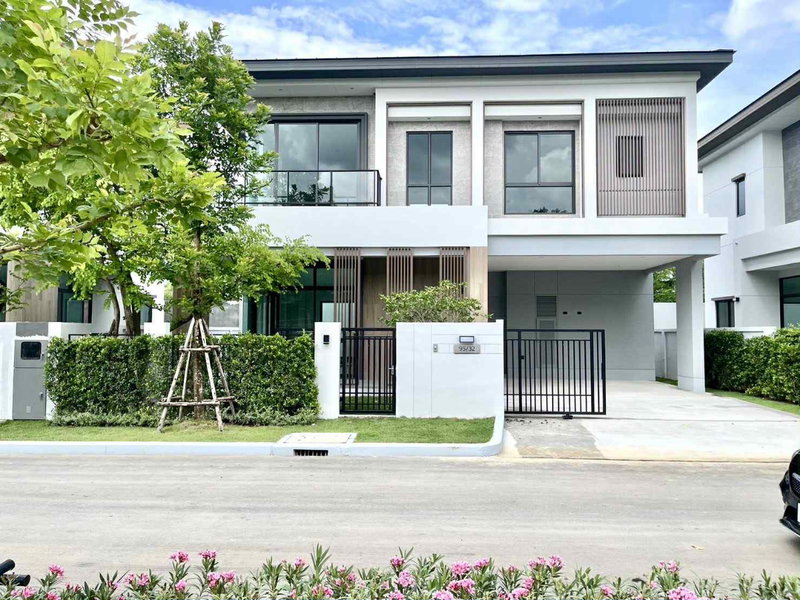 Houses for rent : ✨For rent Bangkok Boulevard Bangna-km5 ✨LineID: @Propvel (with @ in front)✨