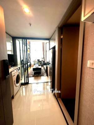 Condos for sale : IDEO Rama9-ASOKE 36.45sqm Studio Hybrid Free furniture Free curtains, electrical appliances
