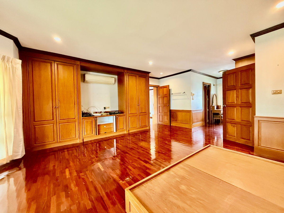 รูป ขายบ้านเดี่ยวห้องมุมหลังใหญ่ 216 ตร.ว. กฤษดานคร18 ทิศใต้รับลม พื้นที่ใช้สอยครบครัน 4 นอน 5 น้ำ ย่านศาลาธรรมสพน์ - เพียง 14.9 ล้าน! - รูปที่ 6/42