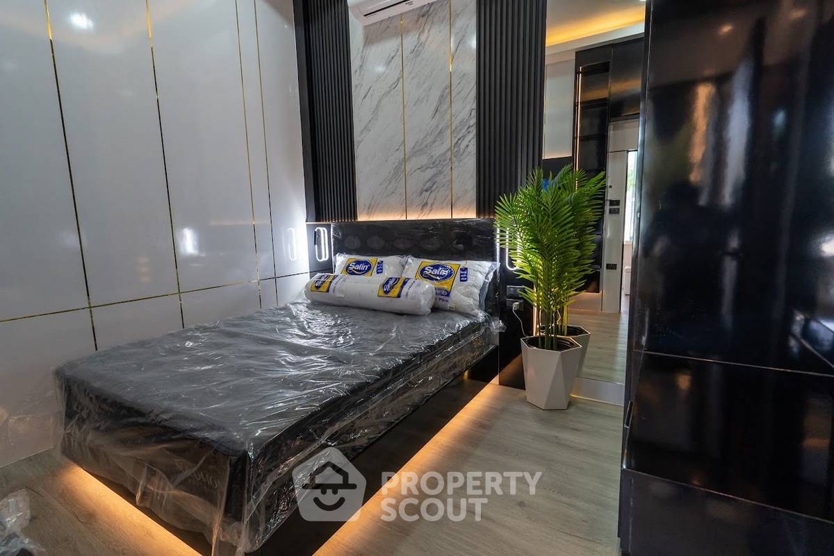รูป วิลล่า 4-ห้องนอน ใกล้ พัทยาตะวันออก (ID 2916397) - รูปที่ 12/20