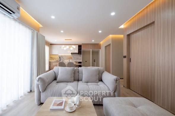 picture 2-BR Condo at The Winning Tower near ARL Ramkhamhaeng (ID 2915855) - 1/18