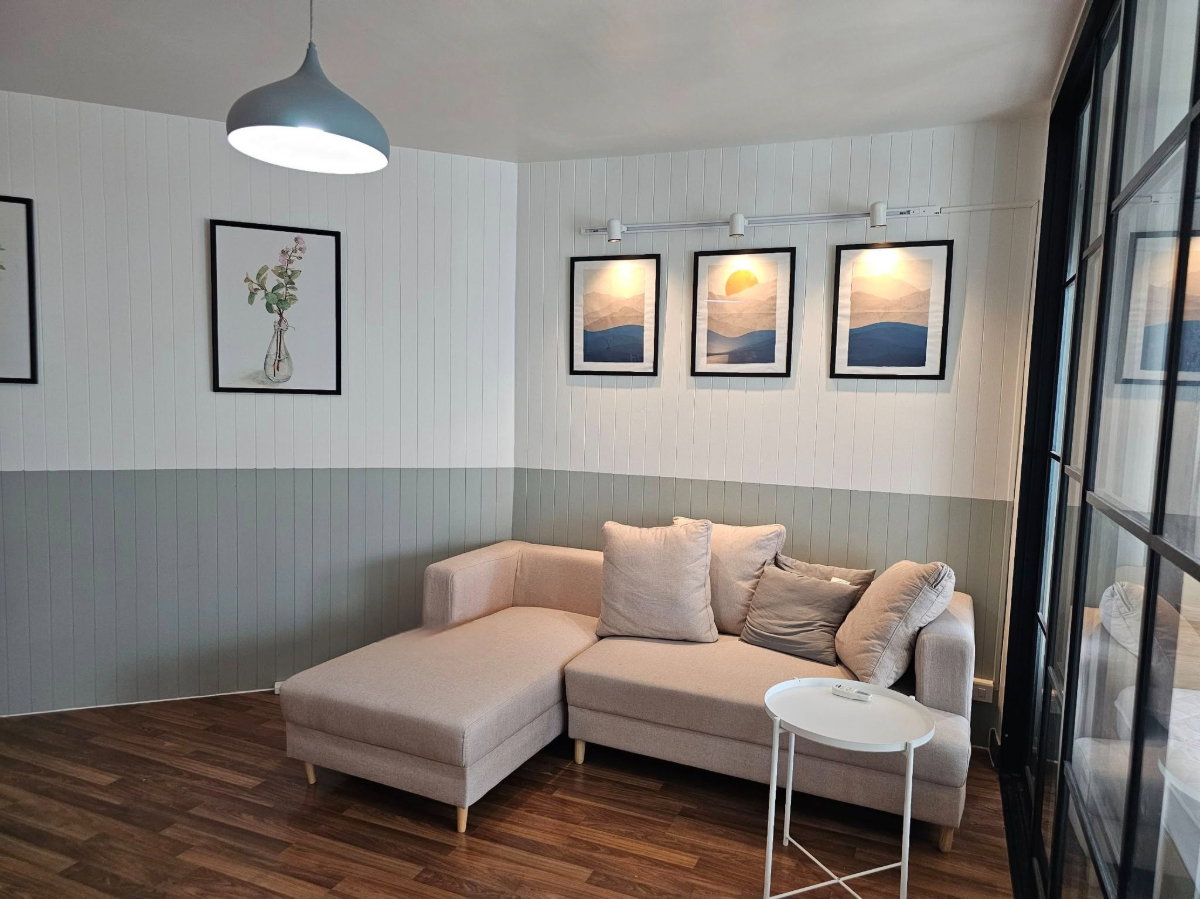 picture Large room for rent at Chateau In Town Major Ratchayothin Phase 1 - 7/11