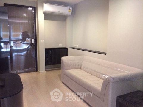 1-BR Condo at Rhythm Sukhumvit 44/1 near BTS Phra Khanong (ID 2744103)