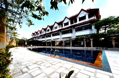Townhouses for rent DONKI Mall Thonglor   : 4-BR Townhouse at Lotus Point Ekkamai near BTS Ekkamai (ID 2914659)