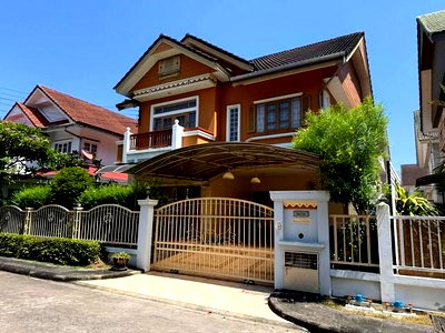เช่าบ้านเดี่ยว วิทยาลัยเทคนิคกาญจนาภิเษกมหานคร : MHR131 ใกล้รถไฟฟ้าสายสีชมพู! เช่าบ้านเดี่ยว Parkway Chalet รามคำแหง 190/1 มีตลาดเช้าหน้าหมู่บ้าน หาของกินง่ายมาก