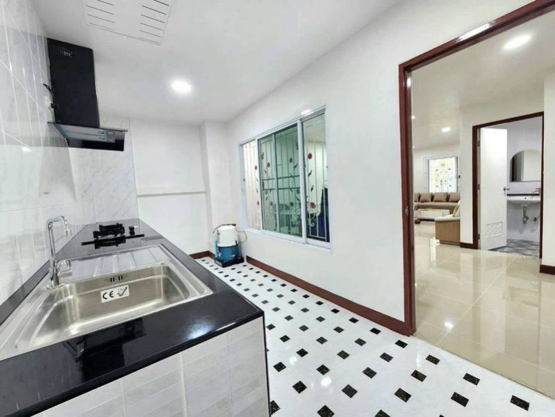 picture Beautiful townhome in Sriracha, near Saha Group, Palm Village. - 13/20