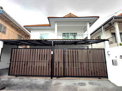 Houses for sale Pattaya Night Bazaar : House for Sale Noen Plubwan East Pattaya