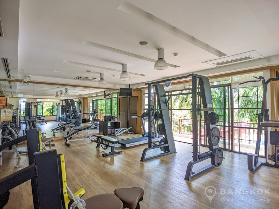 picture Narasiri Pattanakarn Srinakarin | Elegant 4 Bed 4 Bath House - 30/31