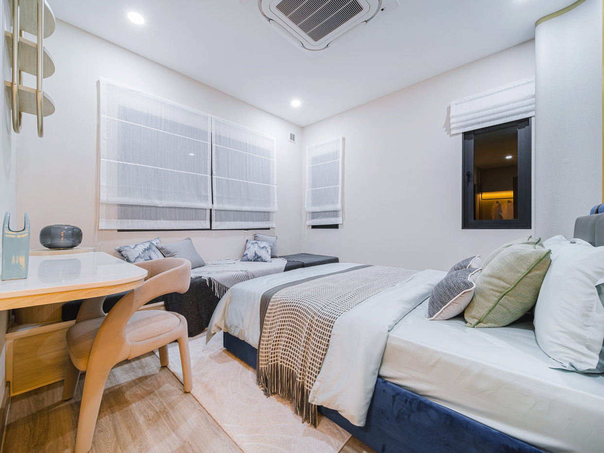 picture House for Sale Nong Pla Lai East Pattaya Modern Family - 15/20
