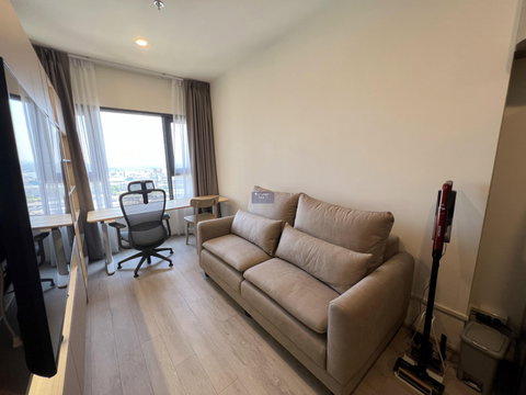 MRT Queen Sirikit National Convention Center 500 m. Condo Life Rama 4 - Asoke ( Rental )