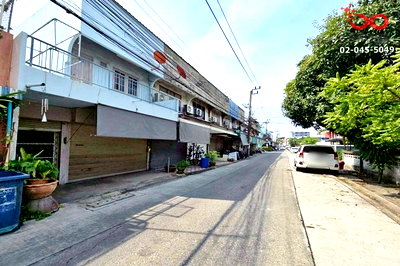 ทาวน์โฮม เขตวังทองหลาง : ขายทาวน์เฮาส์ 2 ชั้น 23 ตร.ว. ลาดพร้าว 47-โชคชัย4 ใกล้ MRT เพียง 700 เมตร