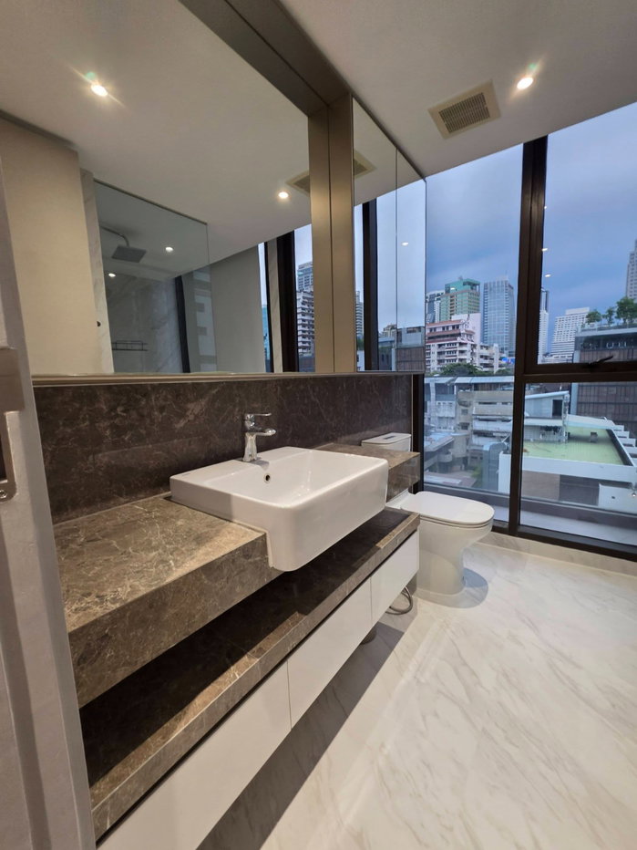 รูป FYNN ASOKE condominium Type : 2 bed 2 bath Size - รูปที่ 8/16