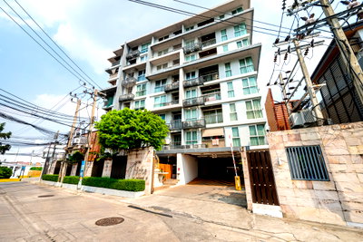 Condos for sale Thailand Cultural Centre  : The Niche Sukhumvit 49 | 🚆 Near BTS Phrom Phong