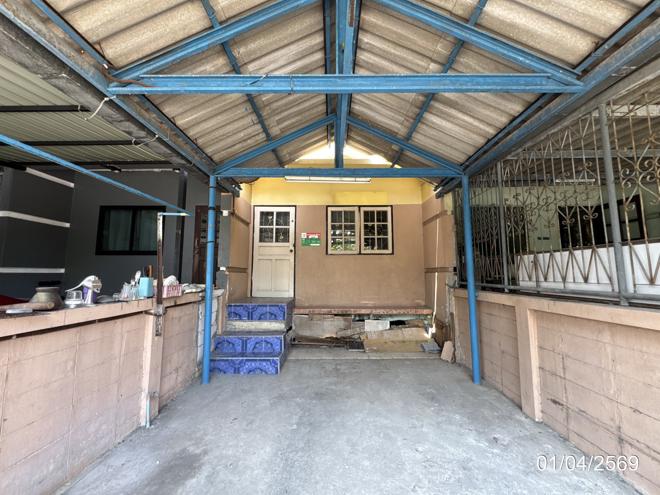 รูป ทาวน์เฮ้าส์ 18 ตร.วา วโรชา 7 บางบ่อ สมุทรปราการ 932,000 - รูปที่ 2/50