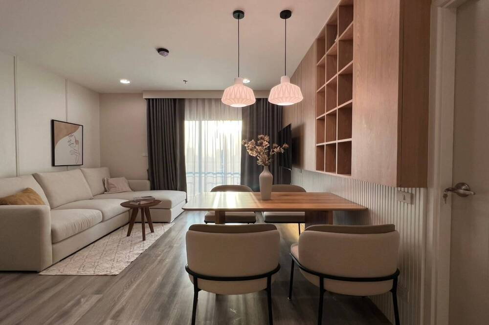 รูป ขายพร้อมผู้เช่า ! พร้อมที่จอดรถ fixed ! Centric Sathorn -St.Louis, 2 นอน, 2 น้ำ, ชั้นสูง 19++, ตกแต่งสไตล์โมเดิร์น ! Code C20251200058 แต่งครบ - รูปที่ 1/5