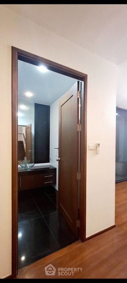 รูป ทาวน์เฮ้าส์ 4-ห้องนอน ที่ โลตัส พอยท์ เอกมัย ใกล้ BTS เอกมัย (ID 2914659) - รูปที่ 31/39