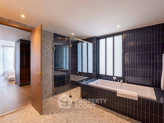 picture 3-BR Condo at Via 34 near BTS Thong Lor (ID 2913481) - 19/20