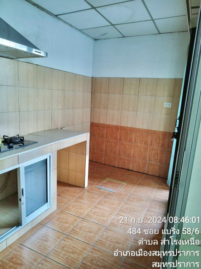 รูป ให้เช่าทาวน์โฮม หมู่บ้านเดอะคอนเนค แบริ่งสเตชั่น 10 ครับ บ้านสภาพดี พร้อมเข้าอยู่ ทำเลเดินทางสะดวกมาก เข้าออกได้ 2 ทาง ทั้งฝั่งแบริ่งและศรีนครินทร์ - รูปที่ 5/17