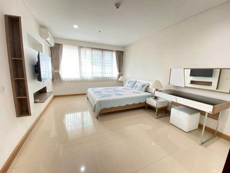 picture Sukhumvit Line | BTS Ekkamai | 4 Bed 3 Bath | 252 sqm. | Tai Ping Towers - 9/19