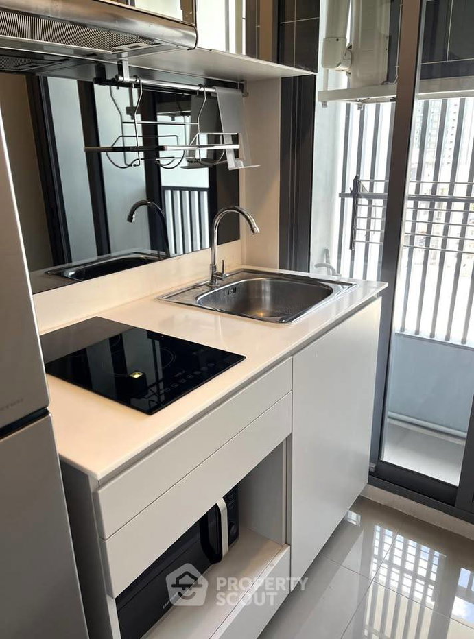 picture 1-BR Condo at Niche Pride Taopoon-Interchange near MRT Tao Poon (ID 2919594) - 10/16
