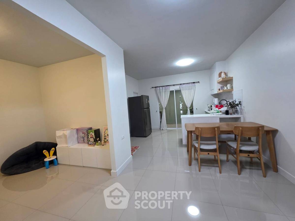 รูป ทาวน์เฮ้าส์ 3-ห้องนอน ที่ เดอะ คัลเลอร์ส บางนา-วงแหวน ใน บางพลีใหญ่ (ID 2889541) - รูปที่ 2/17