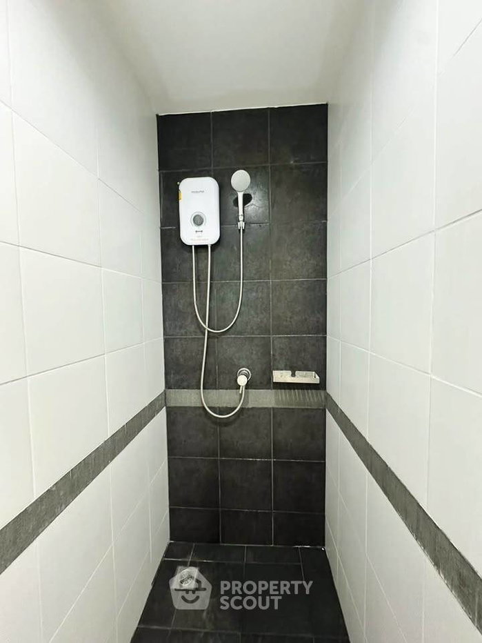 picture 1-BR Condo at A Space Asoke-Ratchada near MRT Phra Ram 9 (ID 2850455) - 11/11
