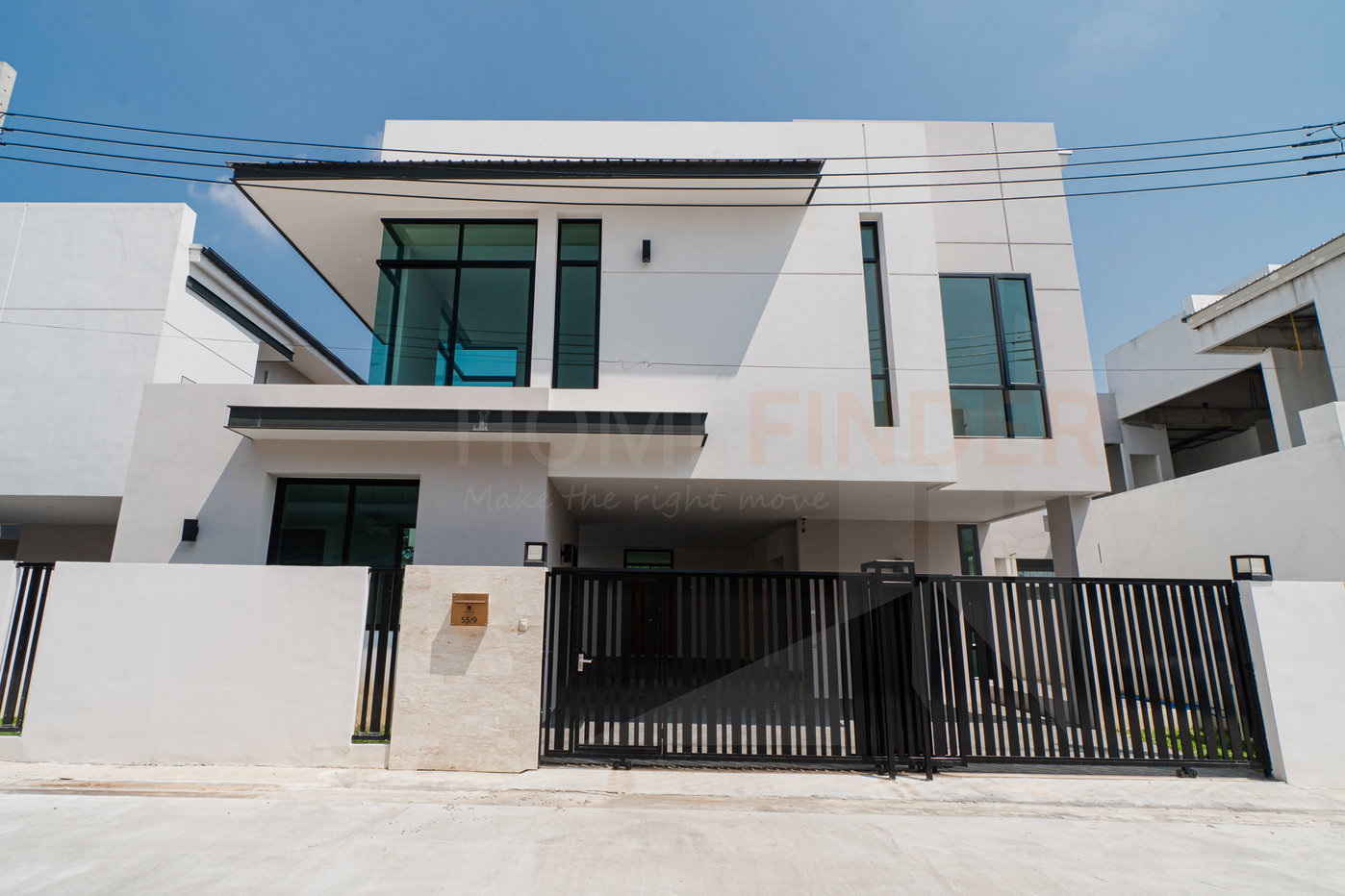 รูป The Master Ekamai - Ramintra 4 bedrooms, for sale - รูปที่ 1/30