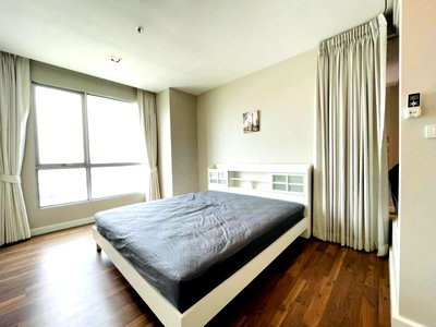 คอนโดให้เช่า : P-48602 — คอนโดแบรนด์หรูชั้นสูงทำเลเด่น! The Room Sathorn-Taksin ใกล้ BTS โพธิ์นิมิตร ราคา 20,000 บาท โทร 085-592-2897 Line: @easythaihome