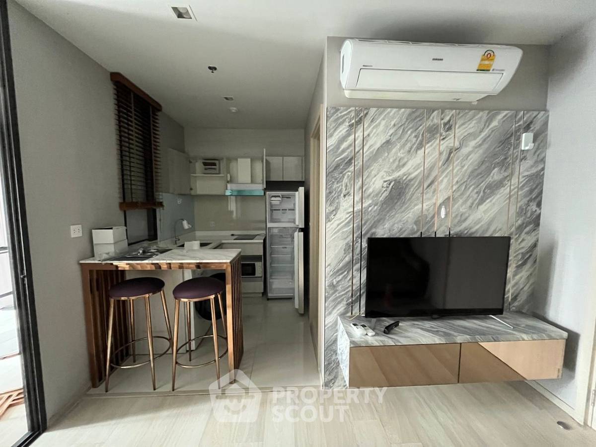 picture 1-BR Condo at Life One Wireless near BTS Phloen Chit (ID 621984) - 7/16