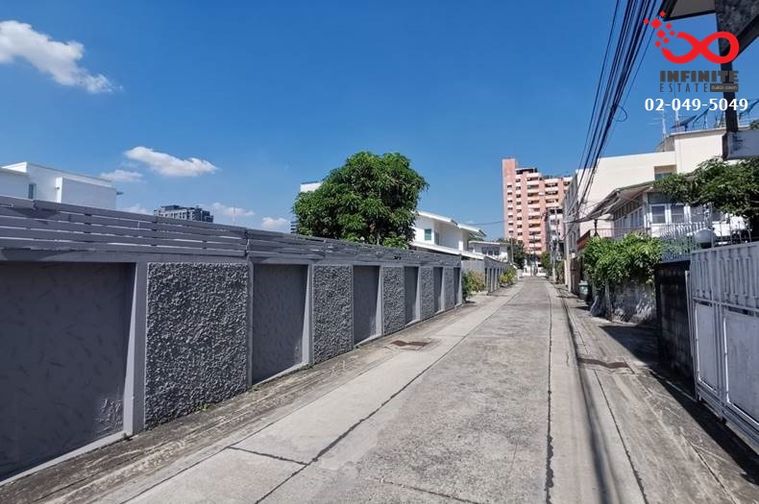 Land for sale, 182 sq wah, Din Daeng