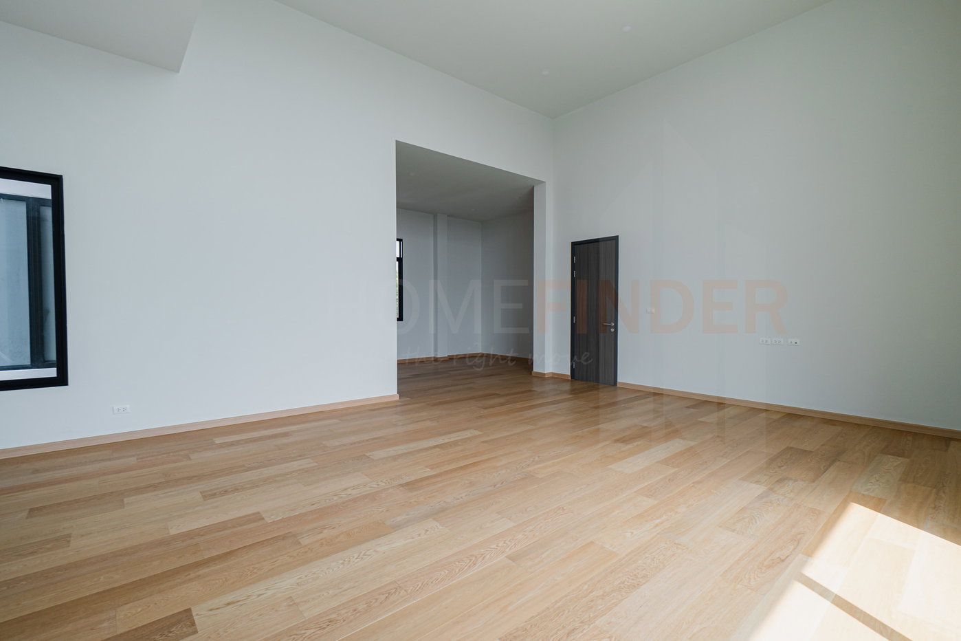 รูป The Master Ekamai-Ramintra 4 bedrooms, for sale - รูปที่ 22/36