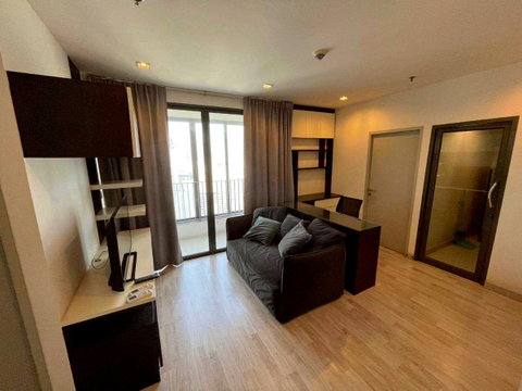 Ready to move 2 bed 1 bath condo for rent Ideo Mobi Rama 9