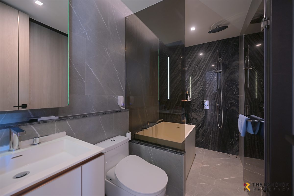 picture The Reserve Sukhumvit 61  Ready-to-move-in Condo, Great Value - 1/10