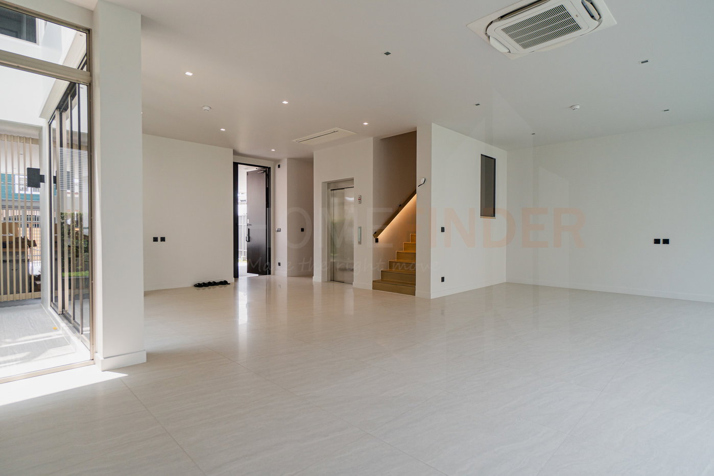 รูป Providence Lane Kaset Nawamin 4 bedrooms, for sale - รูปที่ 10/35