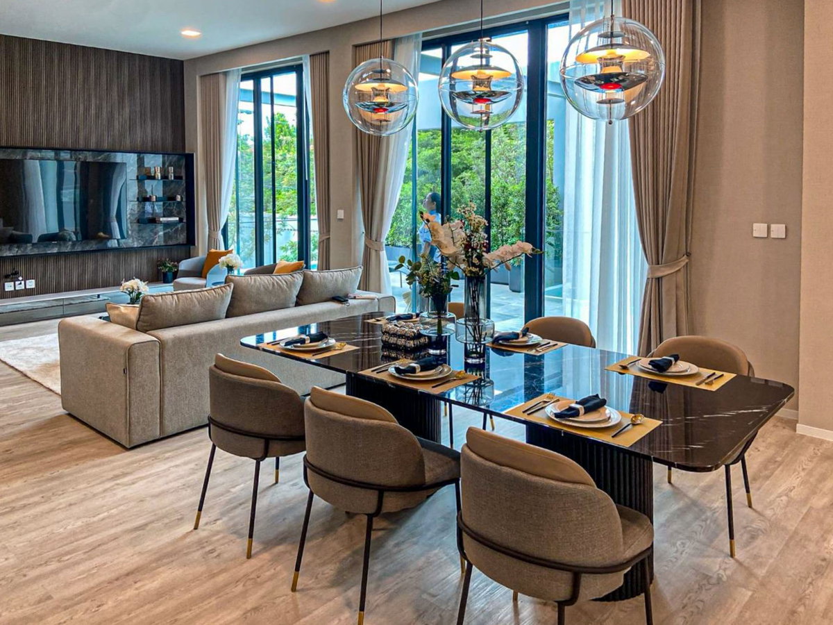 picture Vive Krungthep Kreetha, luxury corner house 4 bedrooms, 5 bathrooms, 421 sq m, elevator. - 3/21